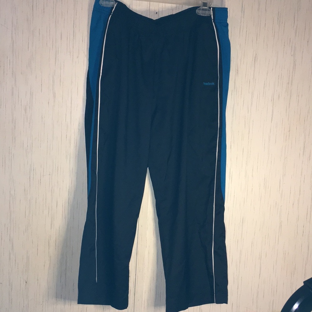D-2 Reebok Capris